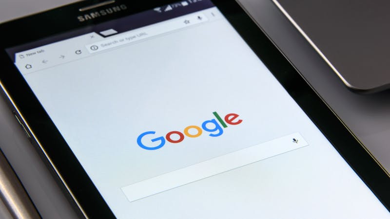 Google-Suche auf einem Gerät als Basis für lokale Google-Ads-Kampagnen